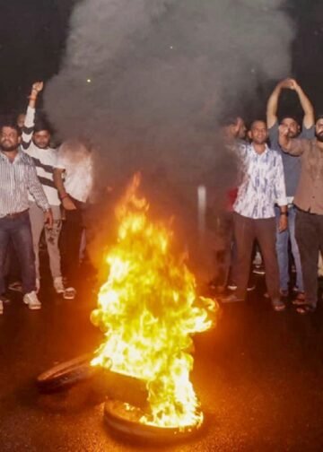 हिमांशु सिंह हत्याकांड के विरोध में जमशेदपुर-आदित्यपुर बंद, कई भाजपा नेता हिरासत में, Jharkhand Hindi News