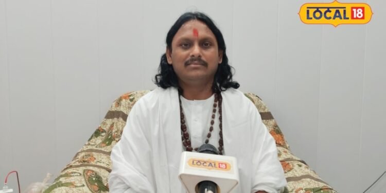 Vrishabh Rashifal: वृषभ राशि वालों के लिए आज का दिन खास, प्रमोशन के योग, निवेश में फायदा और लव लाइफ में आएगी खुशहाली