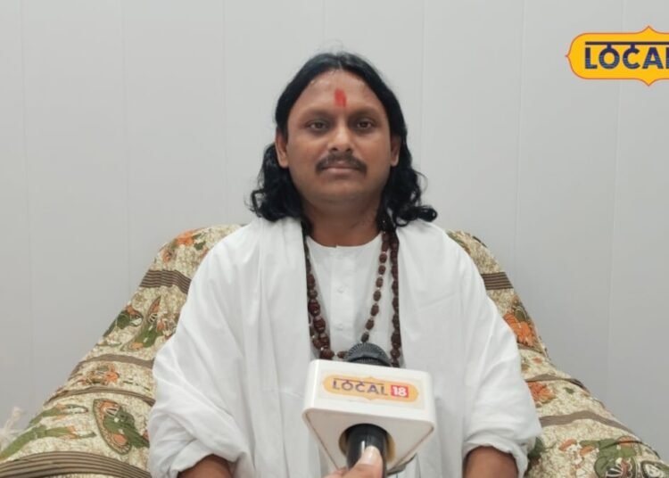 Vrishabh Rashifal: वृषभ राशि वालों के लिए आज का दिन खास, प्रमोशन के योग, निवेश में फायदा और लव लाइफ में आएगी खुशहाली