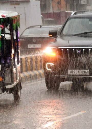 झारखंड में मौसम का कहर! भारी बारिश और वज्रपात से 4 बच्चों समेत 19 की मौत; आज भी अलर्ट, Jharkhand Hindi News
