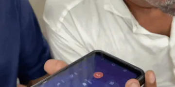 सम्राट के मंत्री लखेंद्र पासवान ने कर्मचारी को 50000 की रिश्वत मांगते LIVE पकड़ा, तुरंत बर्खास्त, Bihar Hindi News