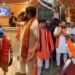 उज्जैन में दुकान के उद्घाटन पर रोबोट का रितिक जैसा डांस, गले में भगवा पटका पहन दिखाए बेहतरीन मूव्स, Viral-news Hindi News
