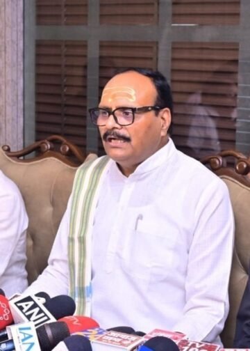 रिजर्वेशन हटाओ; मांगें केंद्र तक पहुंचाएंगे, UP के डिप्टी सीएम ने दिया भरोसा, Ncr Hindi News
