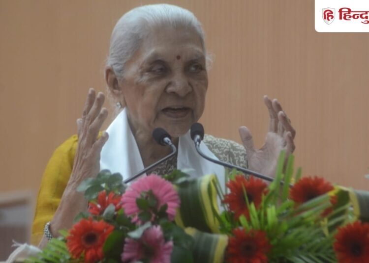 विश्वविद्यालय के हॉस्टलों में पहुंच रहा नशे का सामान, राज्यपाल आनंदीबेन पटेल ने जताई नाराजगी, Uttar-pradesh Hindi News