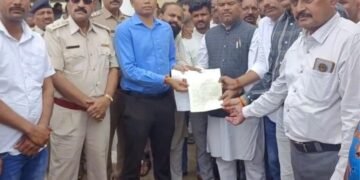 बैतूल के भैंसदेही में चोरी की घटनाओं से नाराज कांग्रेस का नगर बंद, आरोपियों की गिरफ्तारी की मांग, मध्य प्रदेश वीडियो न्यूज