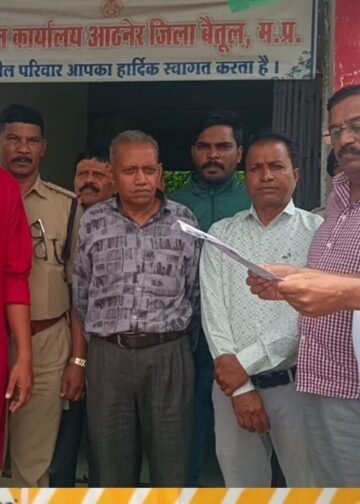 बैतूल के आठनेर में बच्चों को एक्सपायरी बिस्किट बांटने का आरोप, कांग्रेस ने जांच की मांग की, मध्य प्रदेश वीडियो न्यूज