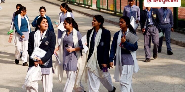 एमपी के स्कूलों में अब ऑनलाइन हाजिरी; 7वीं से 12वीं तक के छात्रों के लिए नया नियम, Madhya-pradesh Hindi News