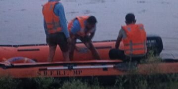 मुरैना के कोतवाल डैम में मछली पकड़ने गए 2 युवक डूबे, SDRF का रेस्क्यू ऑपरेशन जारी, मध्य प्रदेश वीडियो न्यूज