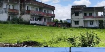 डिंडौरी में करोड़ों से बना स्वास्थ्यकर्मियों का आवासीय परिसर बदहाल, पानी-बिजली के अभाव में खाली भवन, मध्य प्रदेश वीडियो न्यूज