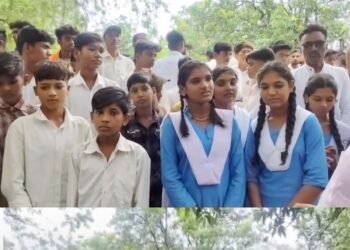 नरसिंहपुर में गड्ढों और कीचड़ से परेशान छात्रों का प्रदर्शन, ट्रैक्टर-ट्रॉली से पहुंचे कलेक्ट्रेट, मध्य प्रदेश वीडियो न्यूज