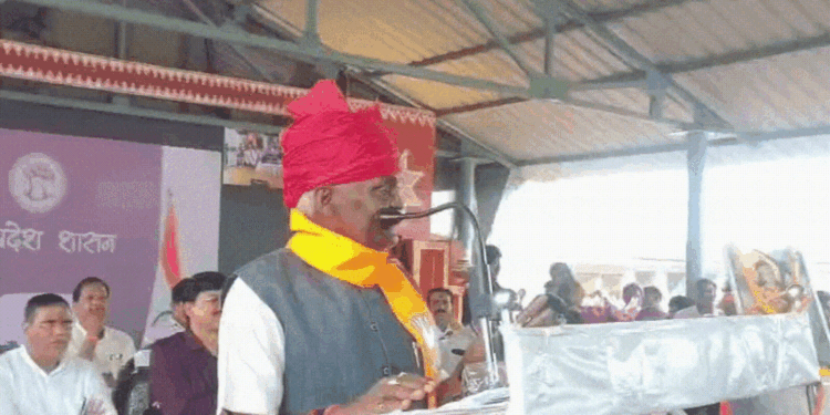 ‘माता सीता मौत का…’; मंच पर बिगड़े बोल, आपस में भिड़ गए भाजपा विधायक- VIDEO, Madhya-pradesh Hindi News