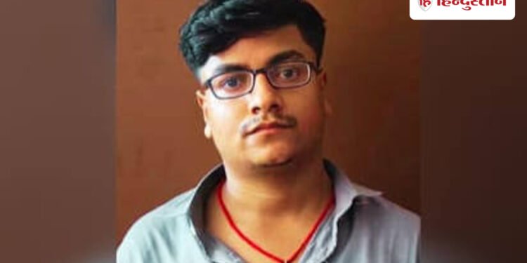 पत्नी की हत्या कर शव सूटकेस में छिपाया, फरार पति वाराणसी से अरेस्ट; नाम बदल कर रहा था नौकरी, Uttar-pradesh Hindi News