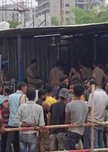वृंदावन में बड़ा हादसा, ओमैक्स मॉल में शटरिंग गिरने से तीन की मौत, एक की हालत गंभीर, Uttar-pradesh Hindi News