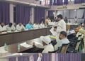 मुरैना नगर निगम बैठक में जमकर हंगामा, हस्ताक्षर विवाद पर भिड़े सत्ता पक्ष और विपक्ष, मध्य प्रदेश वीडियो न्यूज