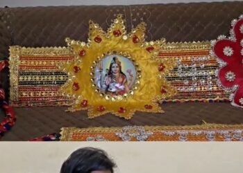 मंदसौर की अर्पणा 19 साल से बाबा पशुपतिनाथ को बांध रहीं 12 फीट की राखी, मायके जयपुर नहीं जातीं, मध्य प्रदेश वीडियो न्यूज
