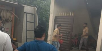 रीवा में पारिवारिक विवाद के बाद घर में लगी भीषण आग, पति-पत्नी ने लगाए एक-दूसरे पर आरोप, मध्य प्रदेश वीडियो न्यूज