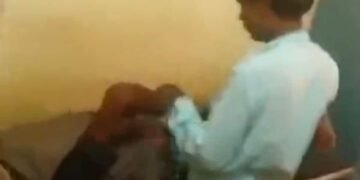 सिंगरौली के CHC निवास में सफाईकर्मी द्वारा मरीजों को इंजेक्शन लगाने का वीडियो वायरल, स्वास्थ्य व्यवस्था पर सवाल, मध्य प्रदेश वीडियो न्यूज