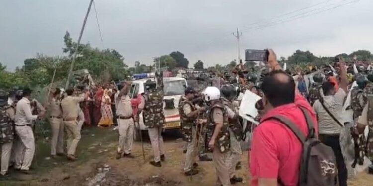 सतना के जसो में लापता युवक का शव बोरी में मिला, आक्रोशित लोगों का प्रदर्शन, पुलिस जांच जारी, मध्य प्रदेश वीडियो न्यूज