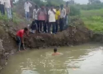 सीहोर में पानी से भरे गड्ढे में डूबे 3 मासूम, दो सगे भाइयों समेत तीन की मौत, मध्य प्रदेश वीडियो न्यूज