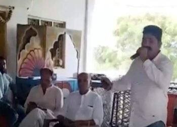 मंदसौर में भाजपा नेता की बर्थडे पार्टी में ‘तेरे जैसा यार’ गाते दिखे SI, वीडियो वायरल, शो-कॉज नोटिस, मध्य प्रदेश वीडियो न्यूज