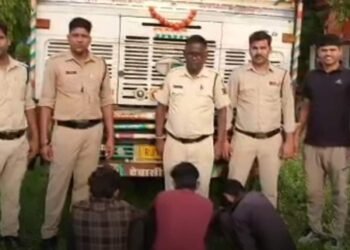 मंदसौर के सीतामऊ में टमाटर से भरे ट्रक से 3 किलो अफीम बरामद, 45 लाख का माल जब्त, 3 आरोपी गिरफ्तार, मध्य प्रदेश वीडियो न्यूज