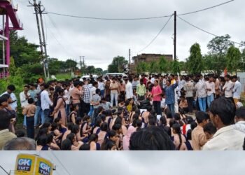 राजगढ़ में पीएम श्री स्कूल के छात्रों का प्रदर्शन, शराब-मांस की दुकानें हटाने और स्पीड ब्रेकर की मांग, मध्य प्रदेश वीडियो न्यूज