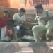 उज्जैन SP प्रदीप शर्मा ने श्रद्धालुओं के लिए मंगाया भोजन, खुद साथ बैठकर खाया, वीडियो वायरल, मध्य प्रदेश वीडियो न्यूज