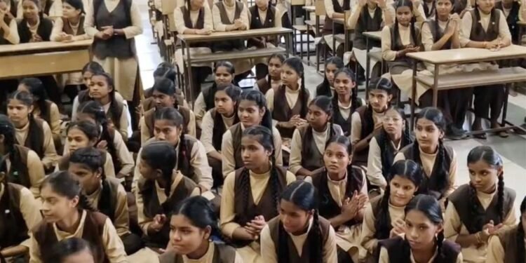 Zen Alpha छात्राओं के आंदोलन का असर, CM मोहन यादव ने पढ़ाई जारी रखने के दिए निर्देश, मध्य प्रदेश वीडियो न्यूज