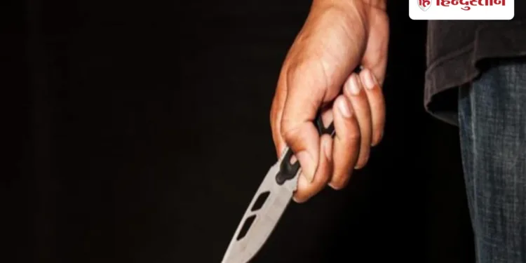 साथ जीएंगे-साथ मरेंगे…शादीशुदा प्रेमिका को चाकू घोंपा, फिर प्रेमी ने किए अपने गले पर वार, Uttar-pradesh Hindi News