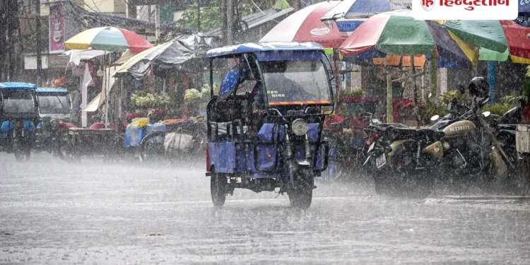 एमपी में झूमकर बरसे बदरा, मल्हारगढ़ में सबसे ज्यादा बारिश; 55 इलाकों के लिए येलो अलर्ट जारी, Madhya-pradesh Hindi News