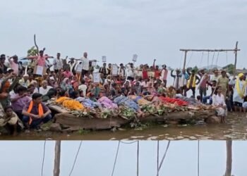 पन्ना में बांध विस्थापन के खिलाफ दूसरे दिन भी ‘चिता आंदोलन’, मुआवजा और पुनर्वास की मांग, मध्य प्रदेश वीडियो न्यूज