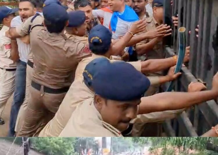 बैतूल में कॉलेज चुनाव और PPP मोड के खिलाफ कांग्रेस-NSUI का प्रदर्शन, बैरिगेड तोड़ कलेक्टर कार्यालय पहुंचे, मध्य प्रदेश वीडियो न्यूज