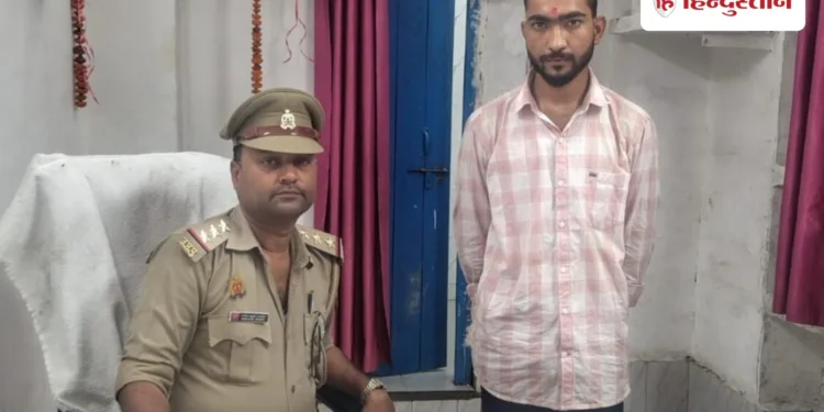 देवरिया में ट्रेन से 30 लाख कैश मिला; युवक के बैग में नोटों की गड्डियां, हवाला कनेक्शन का शक, Uttar-pradesh Hindi News