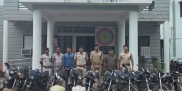 नरसिंहपुर में चाचा-भतीजे गिरफ्तार, पुलिस ने 11 चोरी की बाइकें बरामद कीं, कीमत करीब 7 लाख, मध्य प्रदेश वीडियो न्यूज