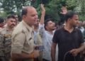 उज्जैन के रुणीजा में बच्ची की आत्महत्या के बाद चक्का जाम, हिंदू संगठनों ने कार्रवाई की मांग की, मध्य प्रदेश वीडियो न्यूज