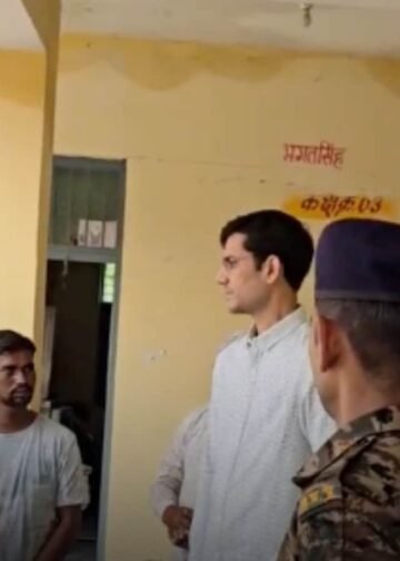 मुरैना में दलदल भरे रास्ते से बाइक पर पहुंचे कलेक्टर, डूब प्रभावित गांवों का लिया जायजा, मध्य प्रदेश वीडियो न्यूज