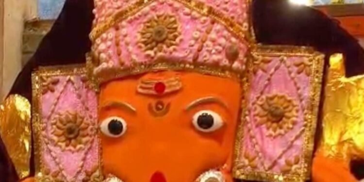 मंदसौर के द्विमुखी चिंताहरण गणपति मंदिर में गणेश जी के दो स्वरूप, 7 फीट ऊंची अनूठी प्रतिमा, मध्य प्रदेश वीडियो न्यूज