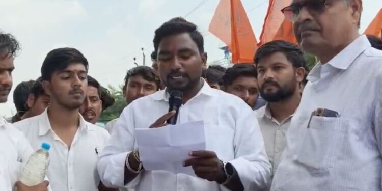 मंदसौर OBC बालक छात्रावास में दूषित पानी का आरोप, ABVP ने चक्काजाम कर जांच और स्थायी समाधान की मांग की, मध्य प्रदेश वीडियो न्यूज