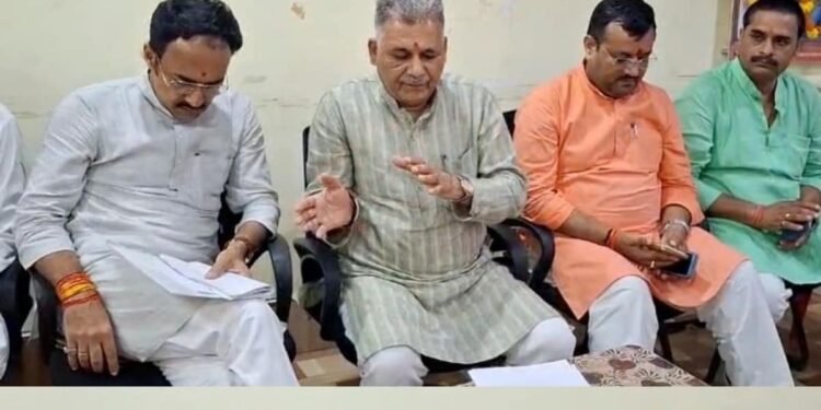 पन्ना जिला अस्पताल की व्यवस्थाओं पर सवाल, ब्लड बैंक और सिविल सर्जन पर लगे गंभीर आरोप, मध्य प्रदेश वीडियो न्यूज