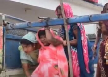 उमरिया में एंबुलेंस नहीं मिलने पर पिकअप से अस्पताल पहुंची प्रसूता, गेट पर भी नहीं मिला कर्मचारी, मध्य प्रदेश वीडियो न्यूज