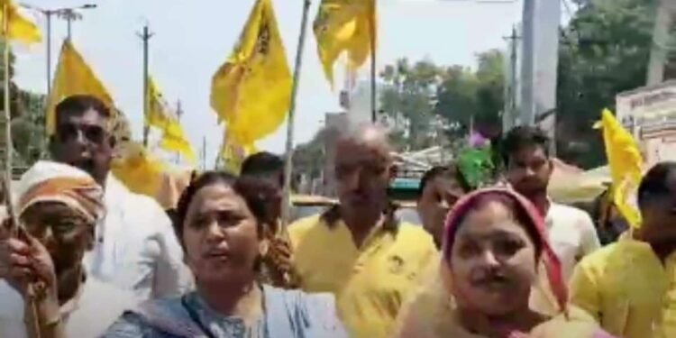 सासाराम में जलजमाव के खिलाफ जन सुराज का प्रदर्शन, नगर आयुक्त को सौंपा ज्ञापन, बिहार वीडियो न्यूज