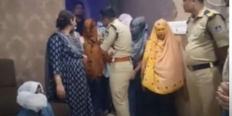 ग्वालियर में स्पा सेंटर पर पुलिस की छापेमारी, 7 ग्राहक और 5 युवतियां हिरासत में, मध्य प्रदेश वीडियो न्यूज